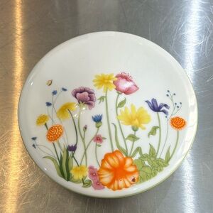Vintage Floral Limoges Round Floral Trinket Box 6”